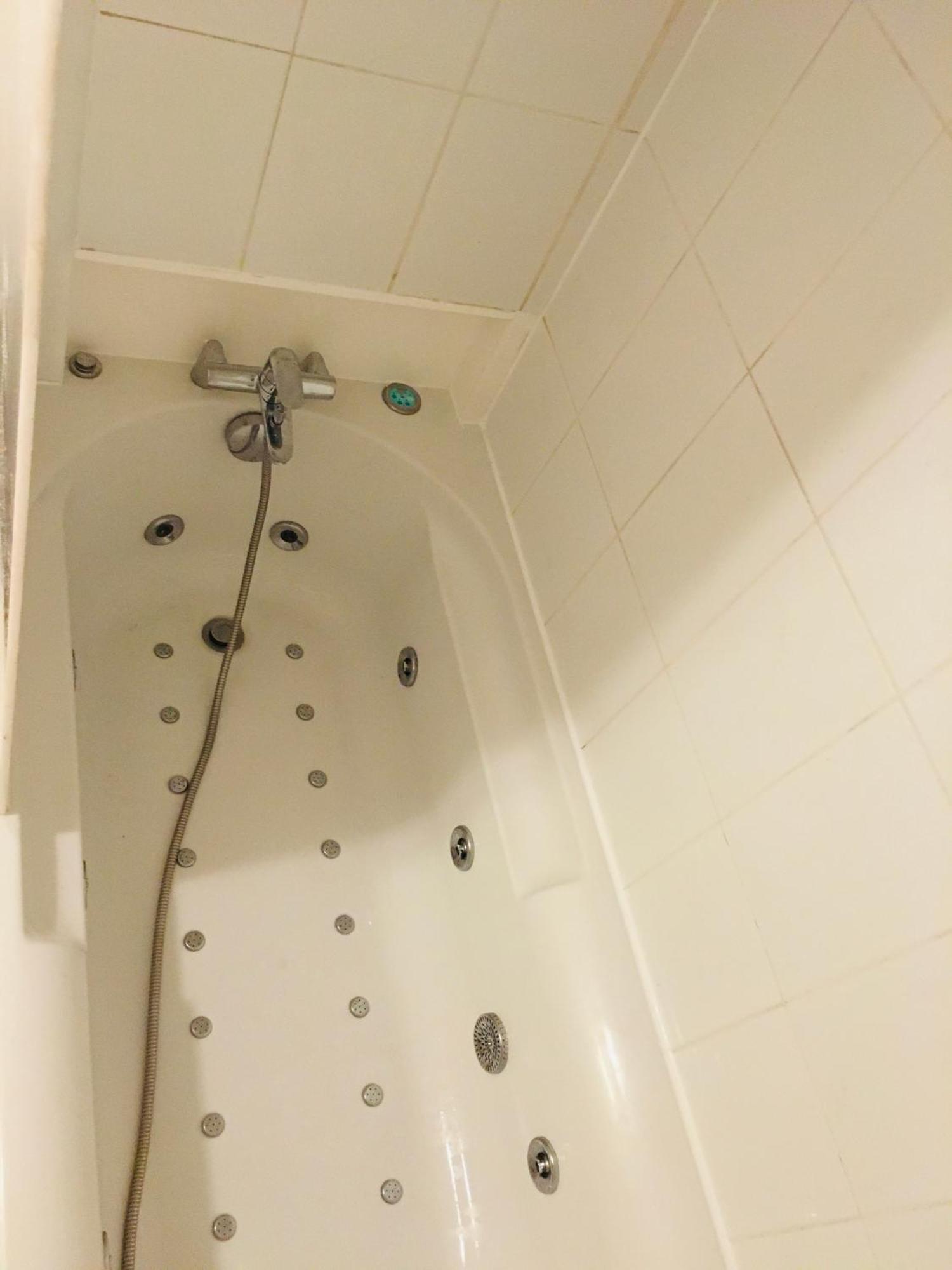 Appart Chartreux Baignoire Massante ,A 3 Minutes Du Centre En Bus! 2 Etoiles Atout France Voiron Εξωτερικό φωτογραφία